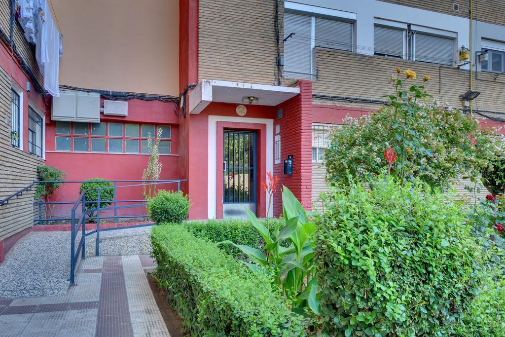 Apartamentos San Lazaro Zaragoza Exteriér fotografie