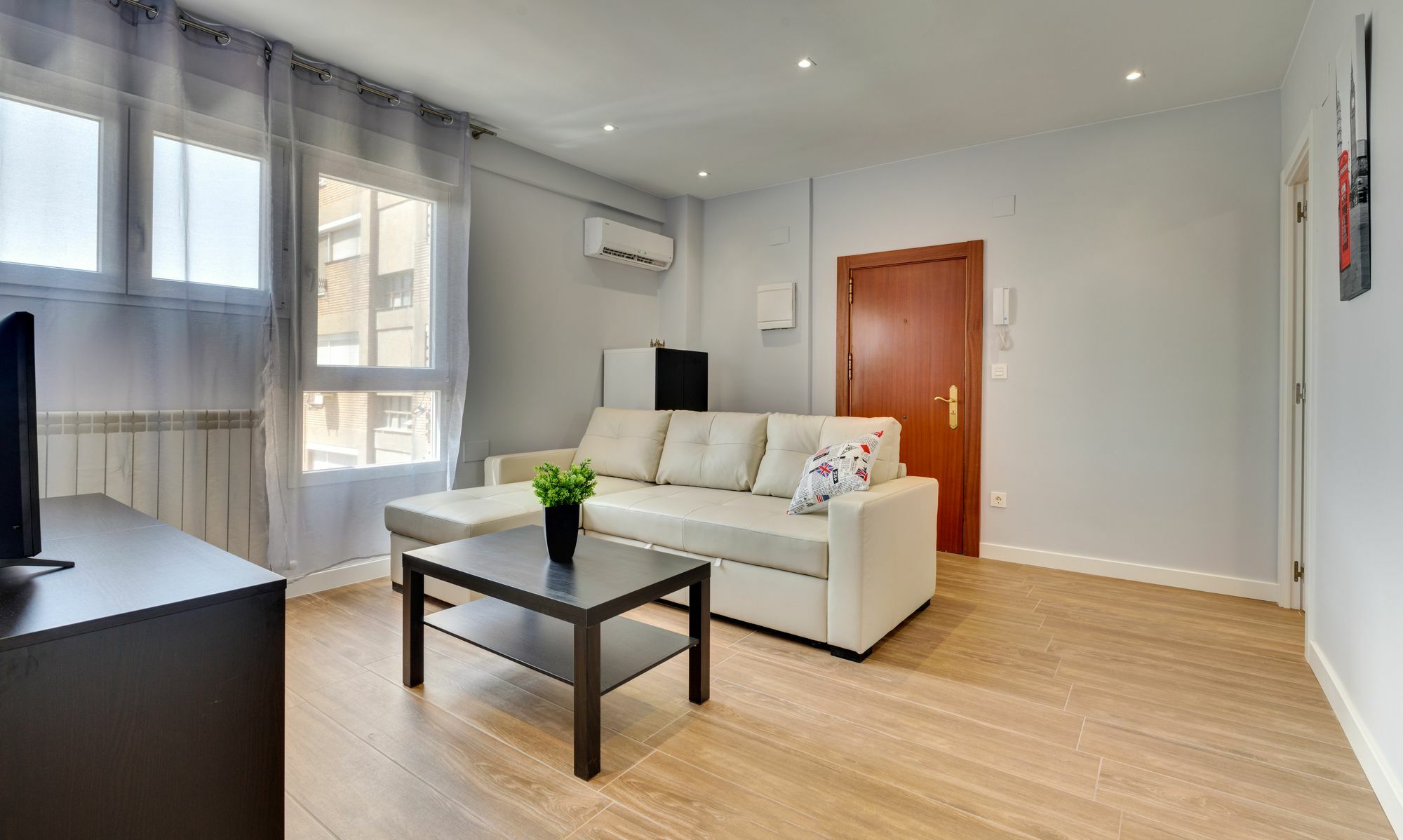 Apartamentos San Lazaro Zaragoza Exteriér fotografie